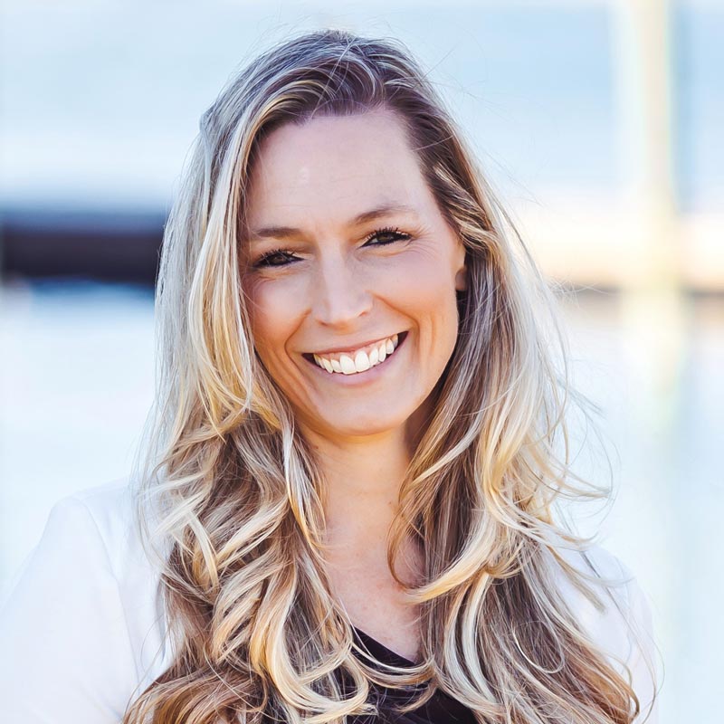 Anna Brothers headshot