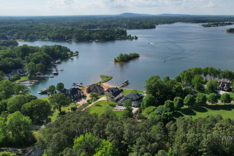 home on the rivers of north carolina